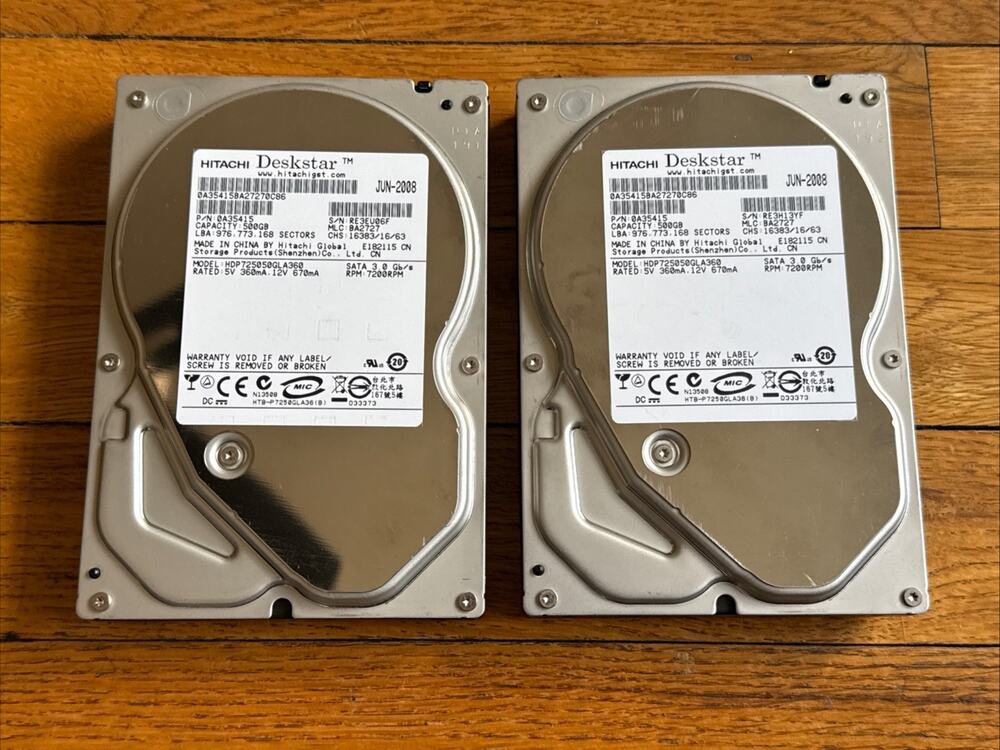 (2) HITACHI Deskstar HDP725032GLA360 500 GB 3.0 SATA 7200RPM